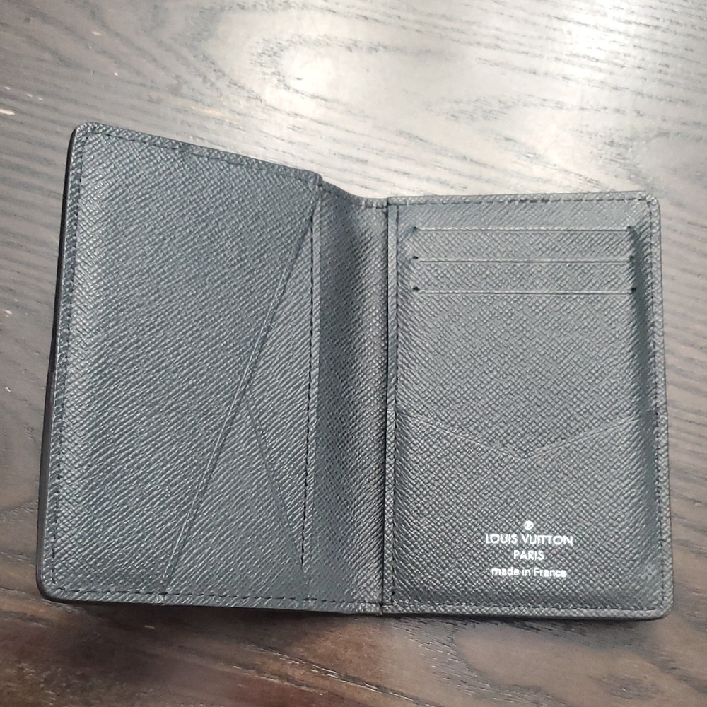 Louis Vuitton Black/Blue Taiga Stripe Card Holder - Picture 4 of 13